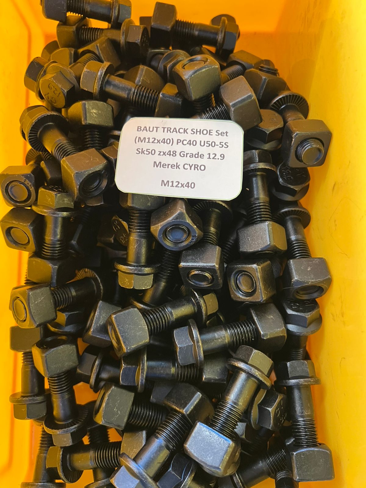 BAUT TRACK SHOE Set (M12x40) PC40 U50-5S Sk50 zx48 Grade 12.9 Merek CYRO