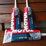 OLI TRANSMISI GEAR MOTOR MOTUL SCOOTER GEAR 80W90 0,12 Liter OLI TRANSMISI GEAR MOTOR MOTUL SCOOTER GEAR 80W90 0,12 Liter