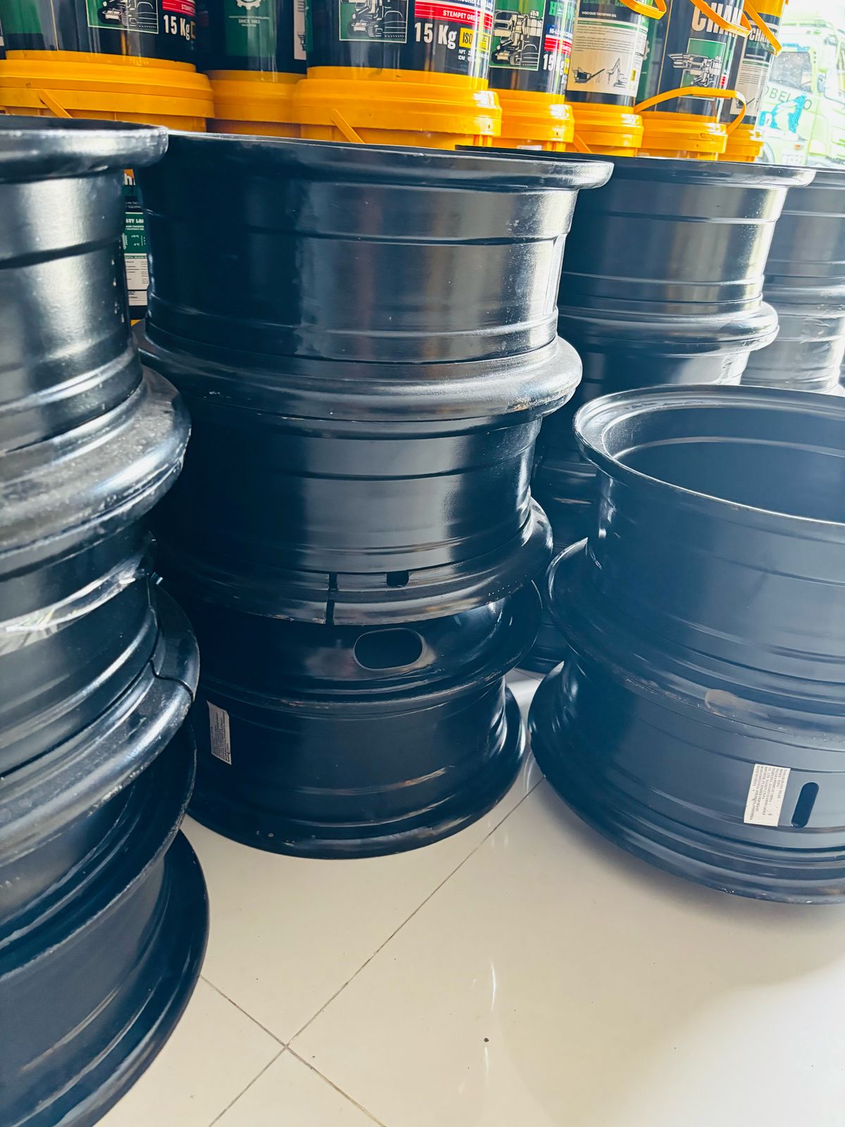 JUAL VELG TRUK BARU DI GORONTALO 1