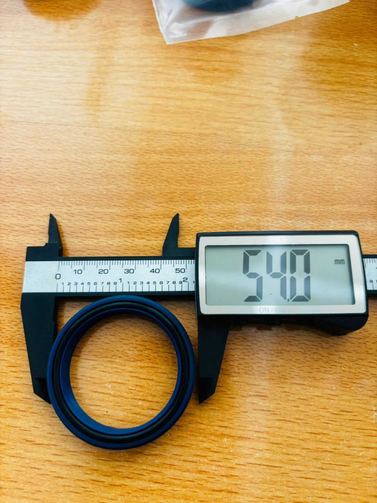 SEAL ROD BOBCAT UKURAN 42 x 52 x 10 PU CNC SKF