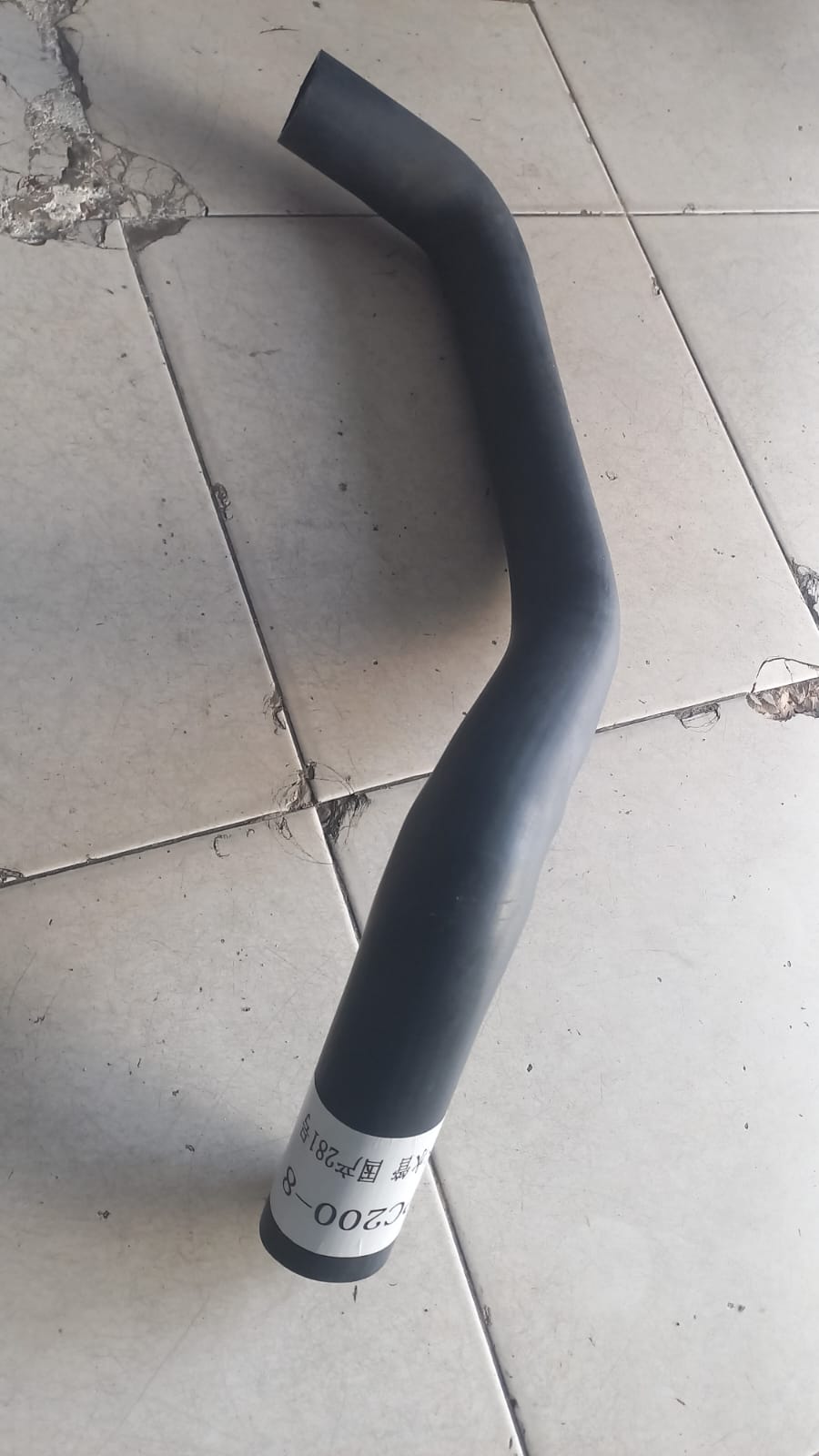 SELANG HOSE RADIATOR ATAS KOMATSU PC 200-8 PN 20Y-03-41141