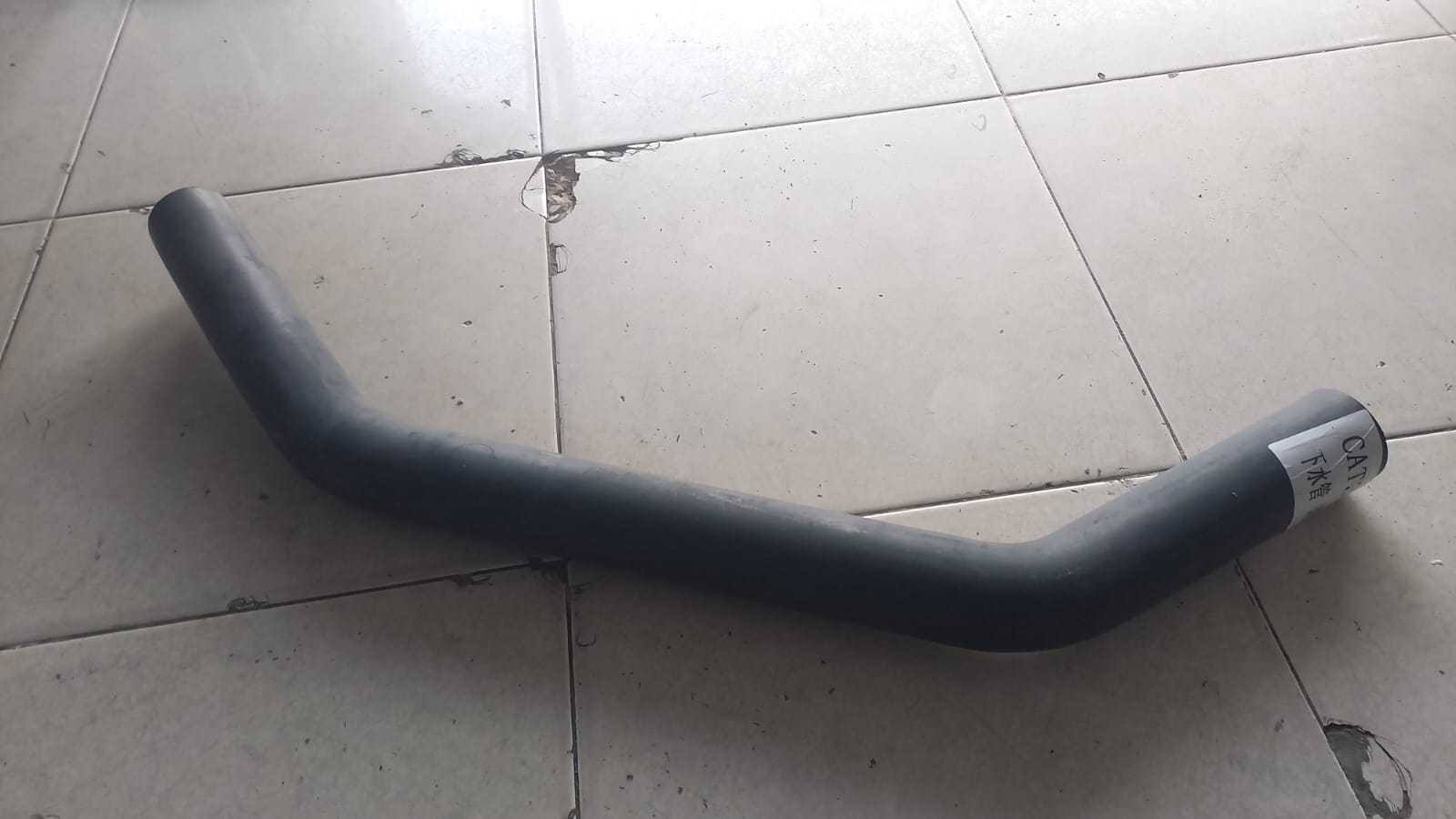 SELANG HOSE RADIATOR BAWAH CAT 320D2 OEM PN 423-4409