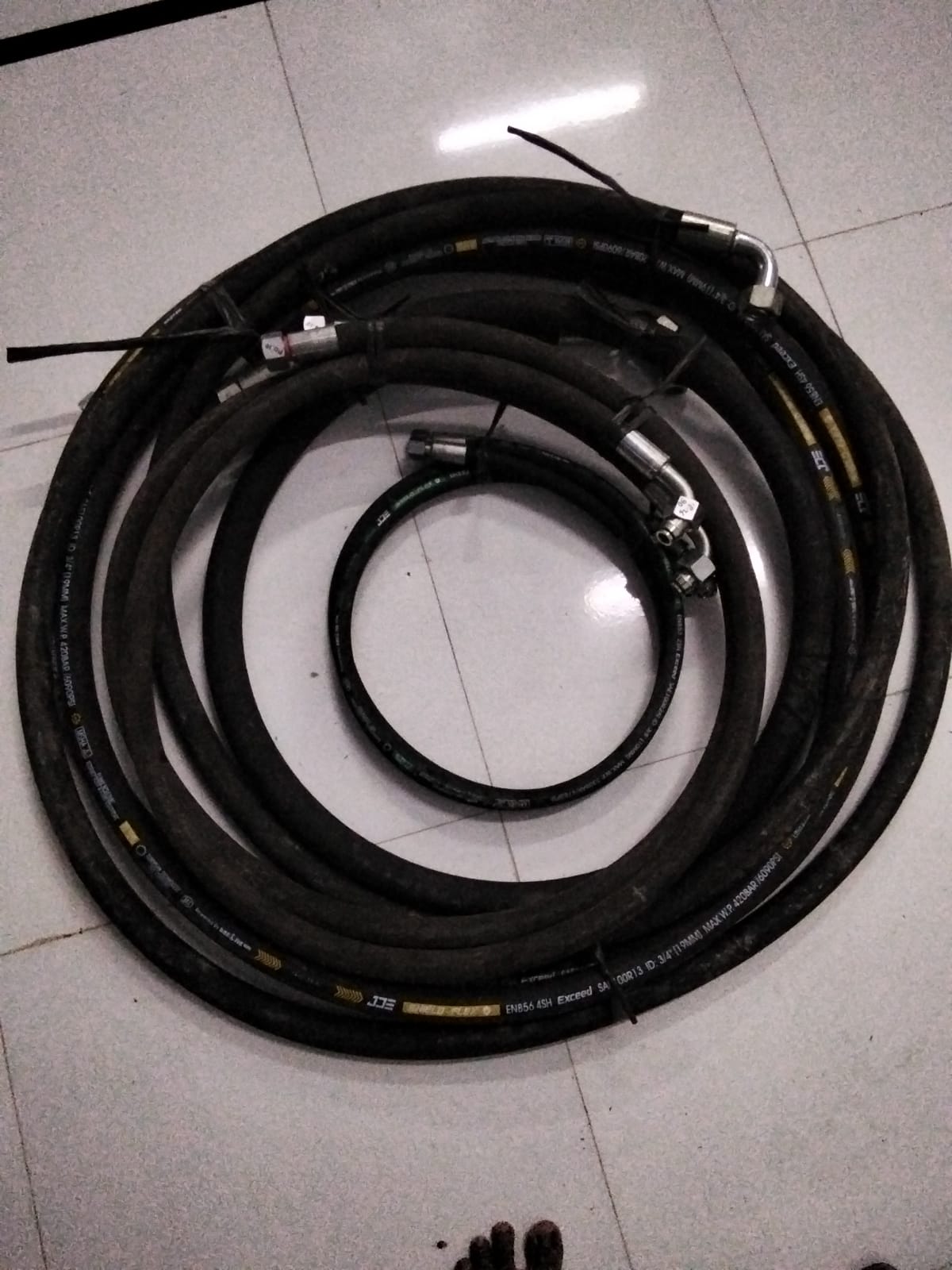 Hose hidrolik Vibratory bomag BW 211D