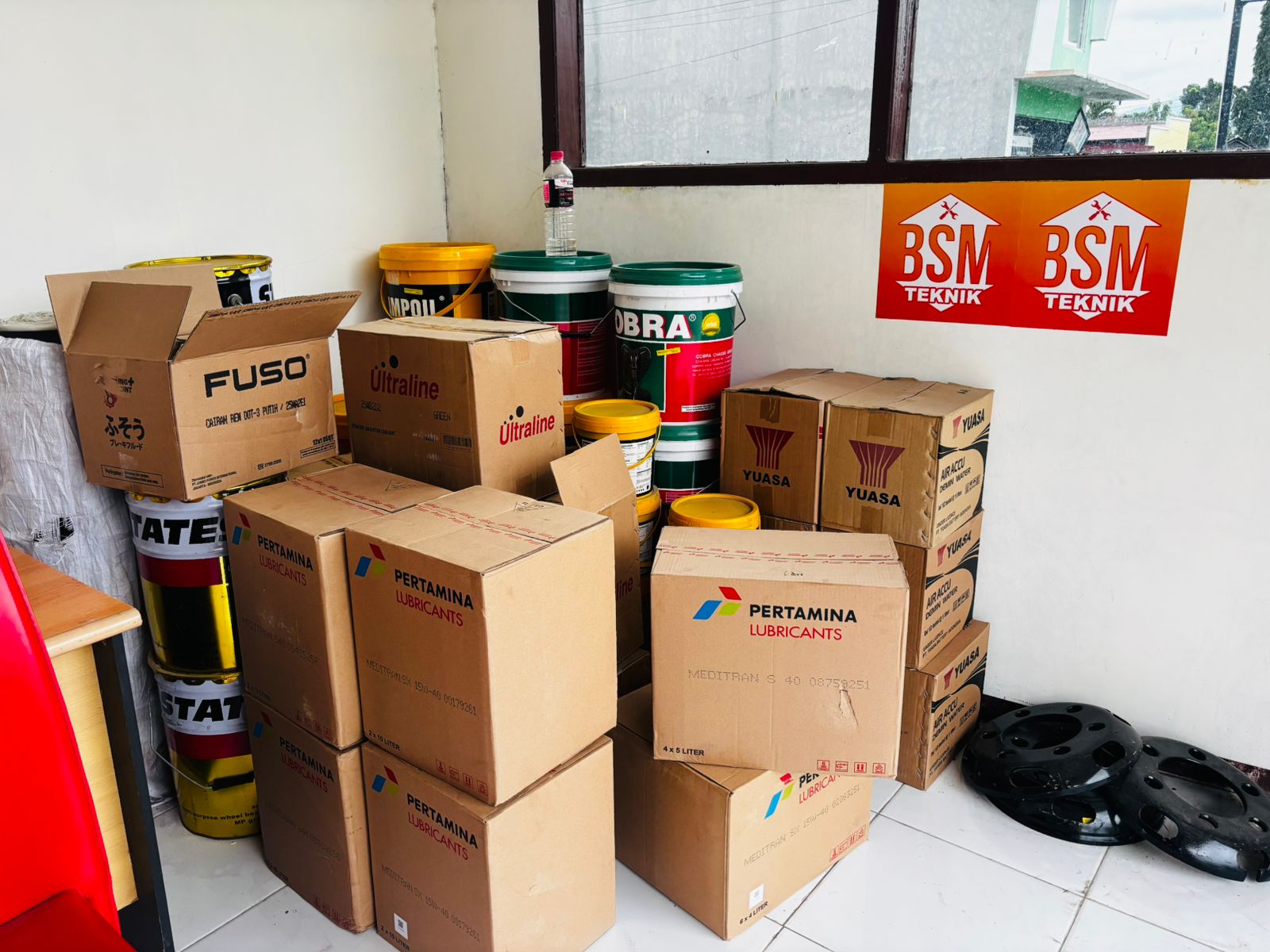 OLI KEMASAN PERTAMINA