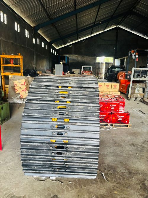 PENJUALAN TRACKLINK TRACK SHOE TERMASUK PEMASANGAN KE PELANGGAN KEBUN 7