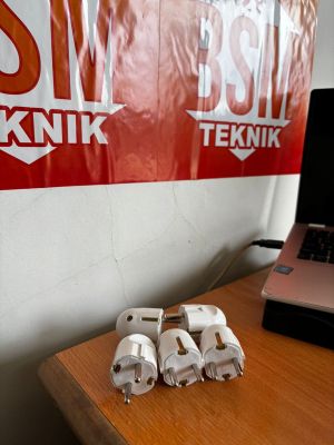 STEKER ARDE BROCO KEPALA COLOKAN LISTRIK