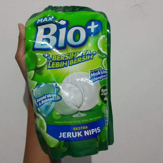 Sabun Cuci Piring Max bio+ Extra Jeruk Nipis 780ml