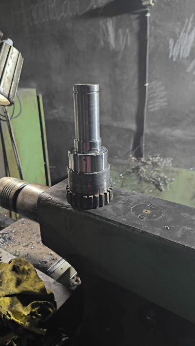 bubut sambung as mesin bor air(sesudah)