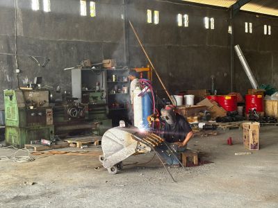 PEKERJAAN REKONDISI TOTAL BUCKET EKSAVATOR PC-100 PELANGGAN KONSTRUKSI 2