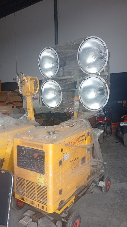 TOWER LIGHT GENERATOR TSUZUMI LT 500 220 V 7500 WATT 180000 LM GENSET SILENT TSUZUMI TDG 10000S LAMP 4 x 400 MANUAL